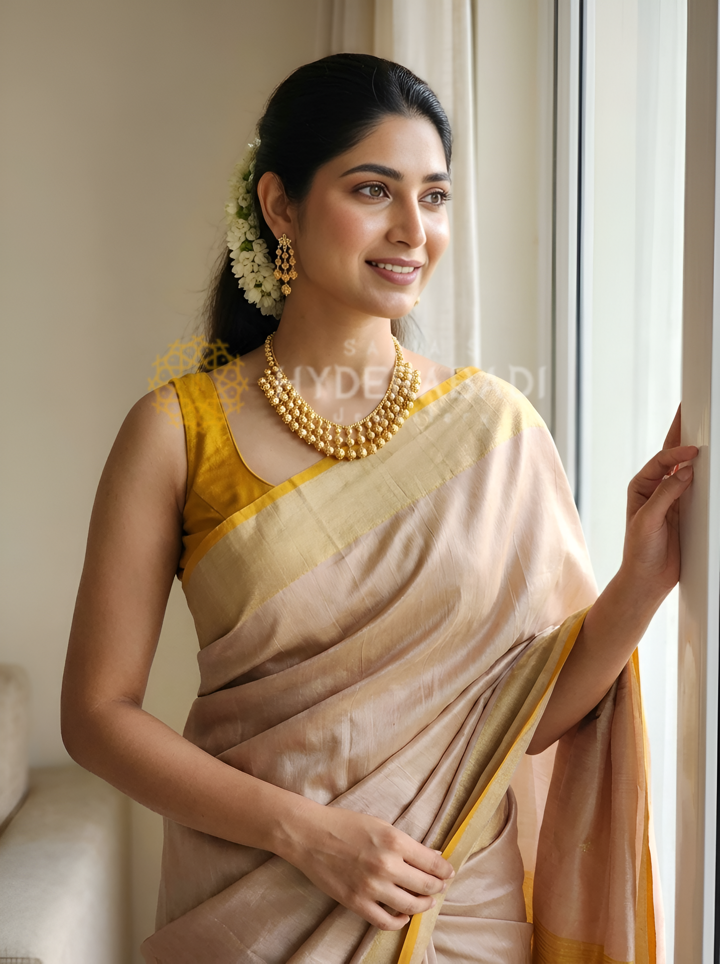 Munazza Chandan Necklace Set