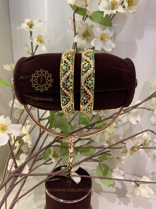 Mushfiqa Green Bangle