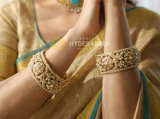 Nusrat White Bangles