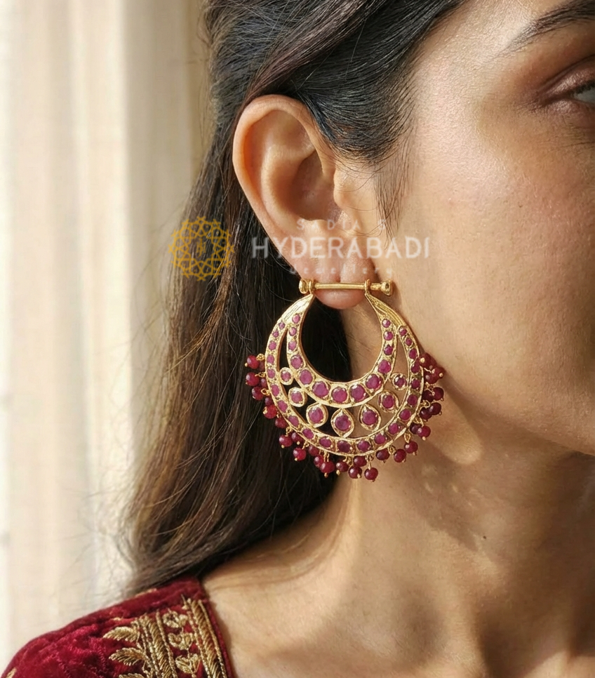 Obaida Red Chandbali