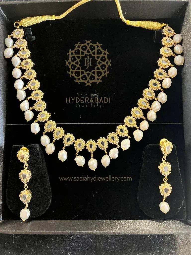 Real Pearl Aakifa Pan Barfi Necklace Set