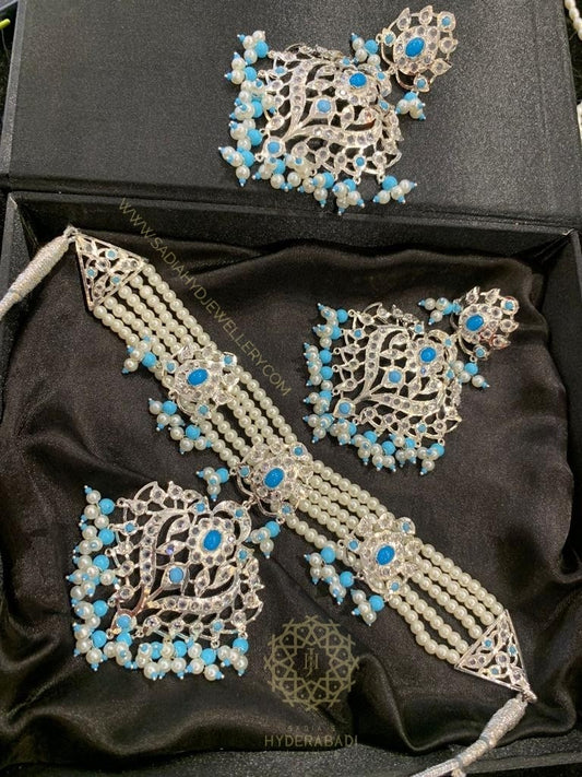 Safina Silver Plated Firoza Necklace Set