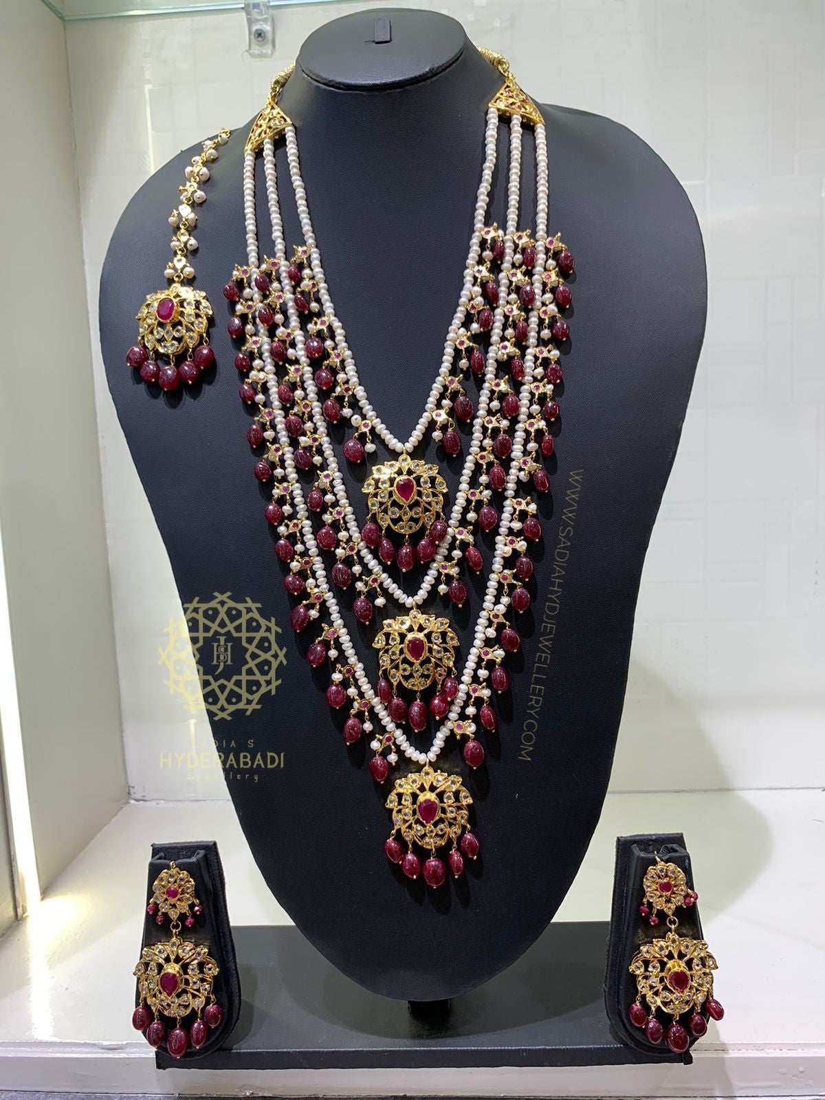 Sofia Real Pearl Real Ruby Bridal Set