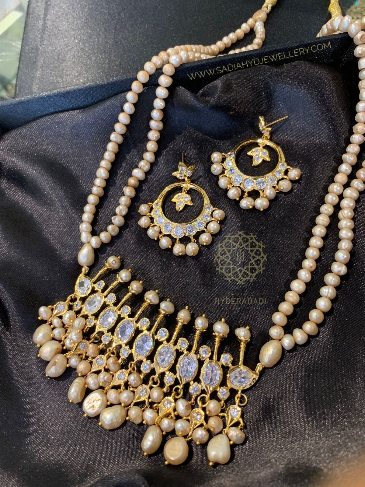 Zahabiya Real Antique Pearl Tirmani Set