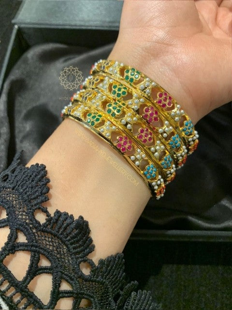 Ramsha Multi Colour Jadau Bangle