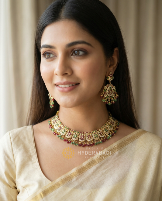 Rasha Red Green Necklace Set
