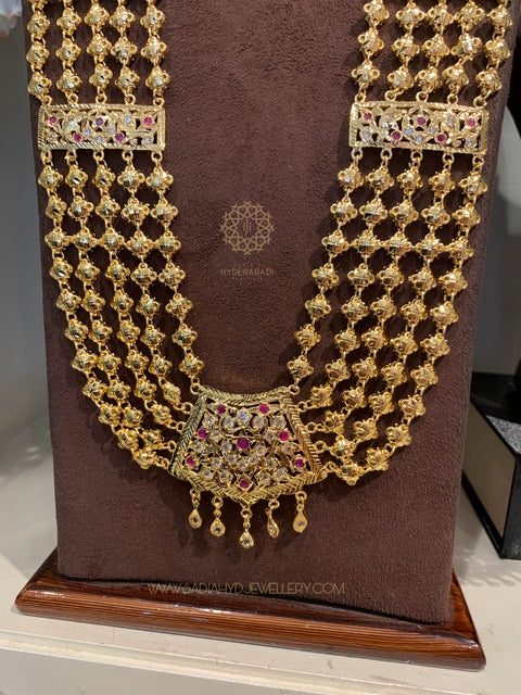 Red Chandan Haar Bridal Set