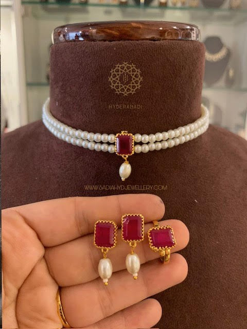 Rifa Red Choker Set