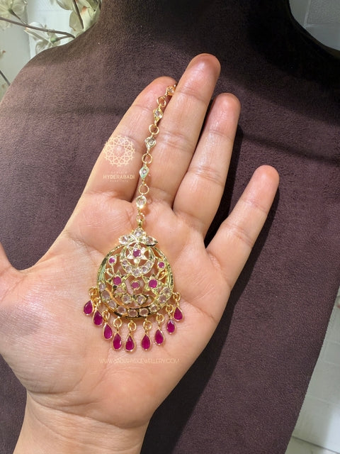 Roshni Red Tika