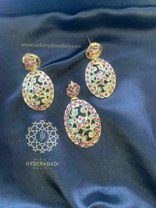 Sabiha Red Jadau Pendant Set