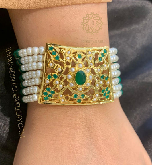 Sanaya Green Jadau Bracelet