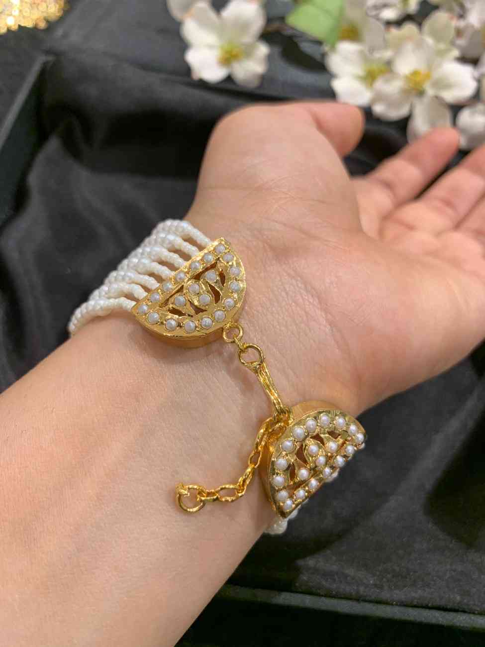 Sanaya White Jadau Bracelet