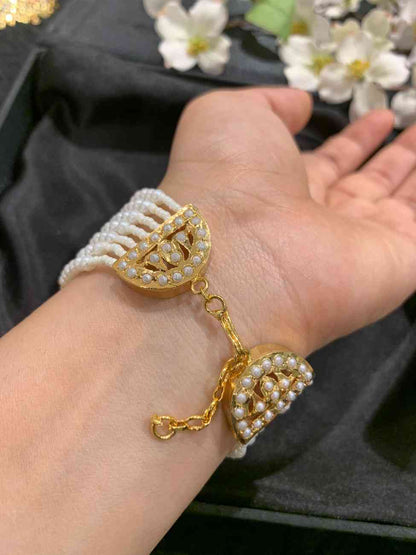 Sanaya White Jadau Bracelet
