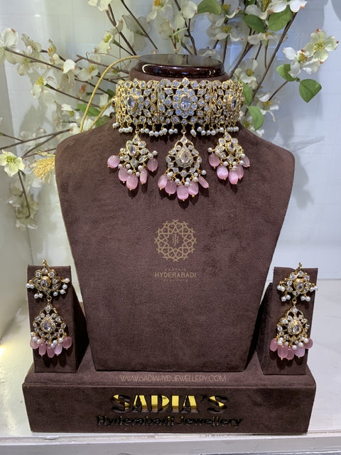 Shagufta Light Pink Choker