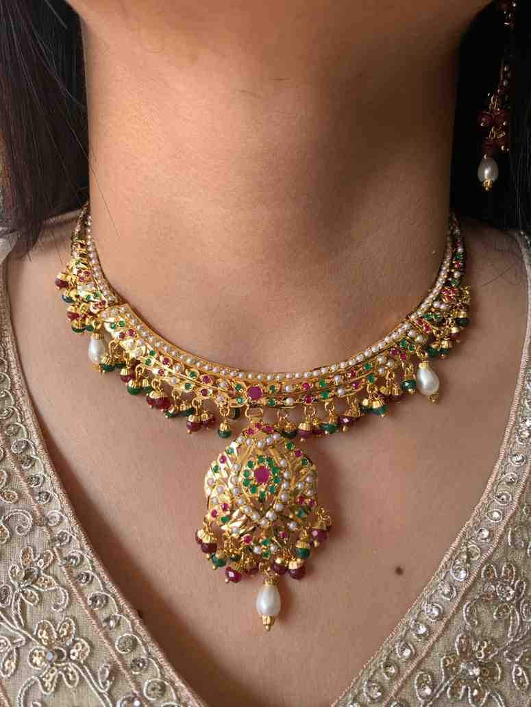 Shahana Red Green Jadau Necklace Set