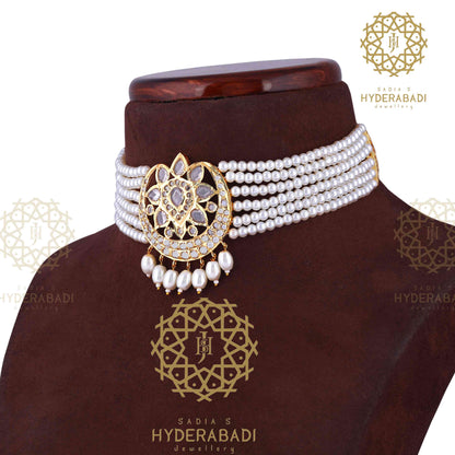 Shifa White Choker