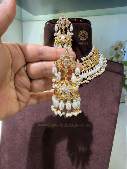 Soofia White Necklace