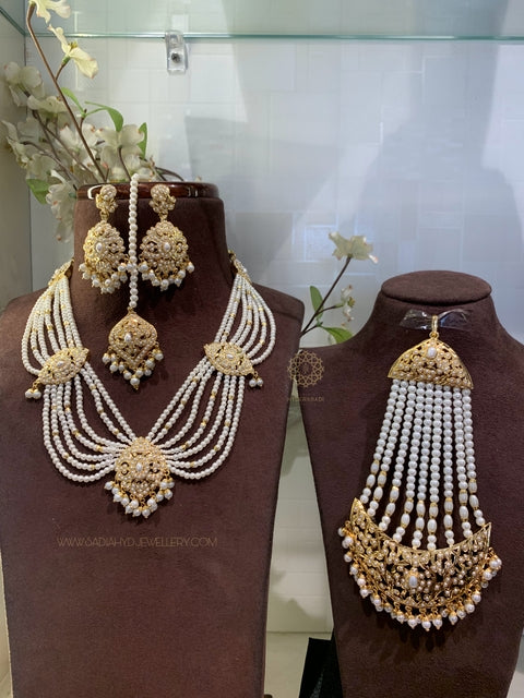 Urfi White Jadau Bridal Set