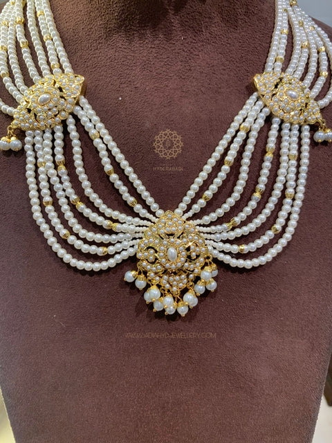 Urfi White Jadau Bridal Set