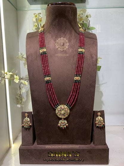 Wania Red Green Rani Haar