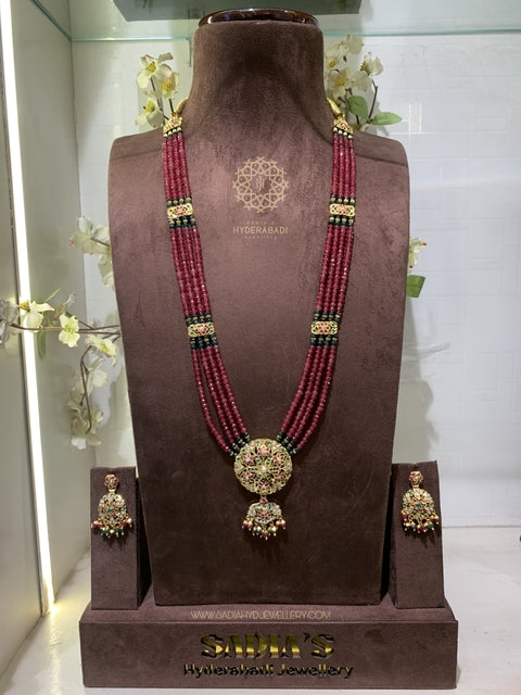 Wania Red Green Rani Haar