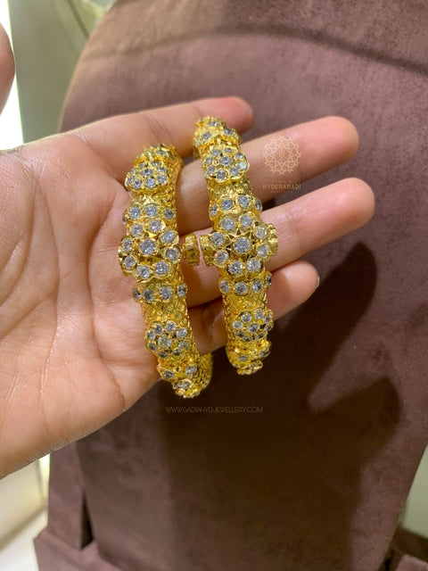 White Phannas Bangle