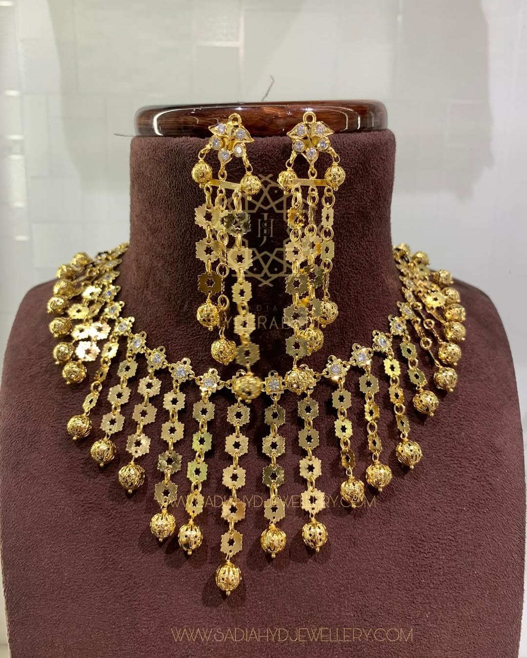 Zubeda Chandan Haar