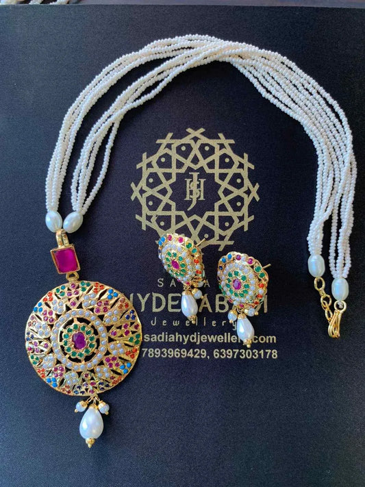 Halima Multicolor Pendant Set