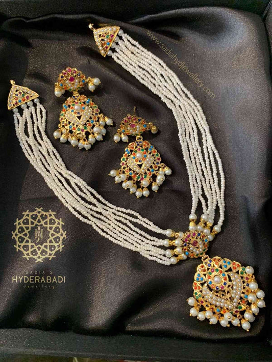 Nafia Multicolored Necklace Set