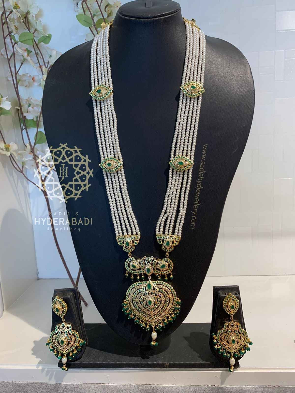 Hina gold plated Emerald Green Rani haar online with matching earrings