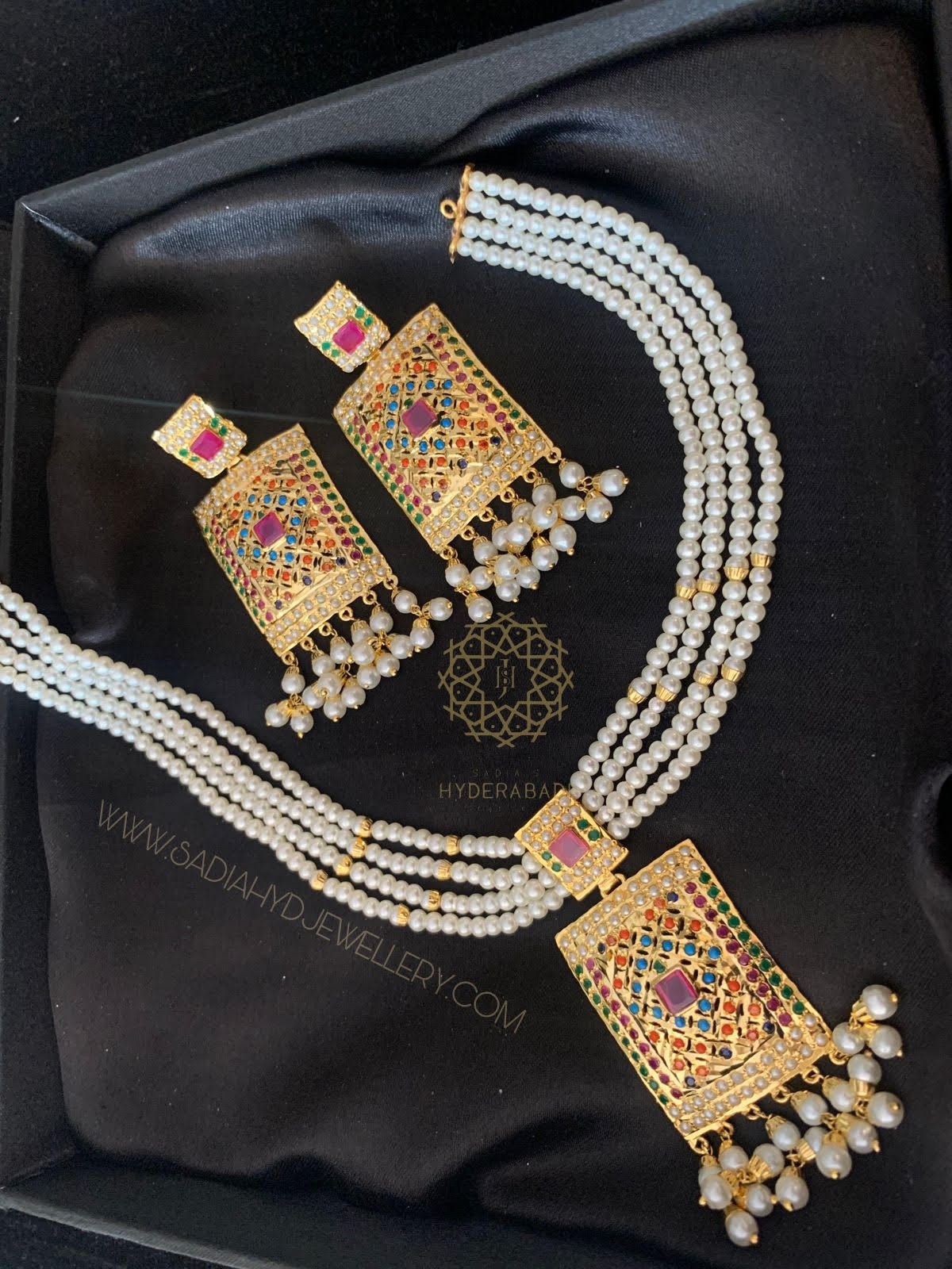 Mushmah Necklace Set