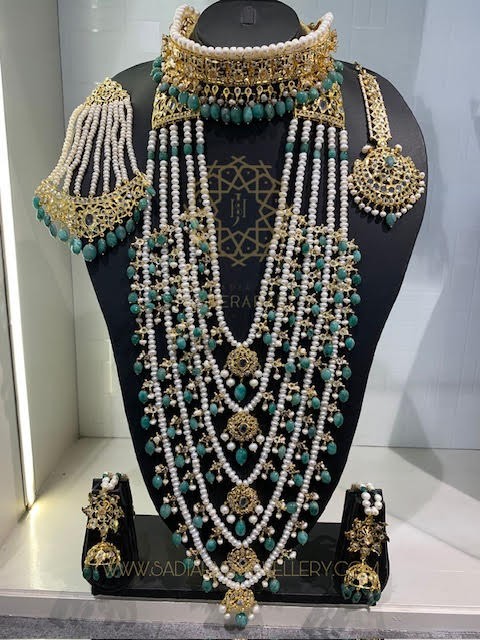 Anisha Real Emerald Real Pearl Bridal Set