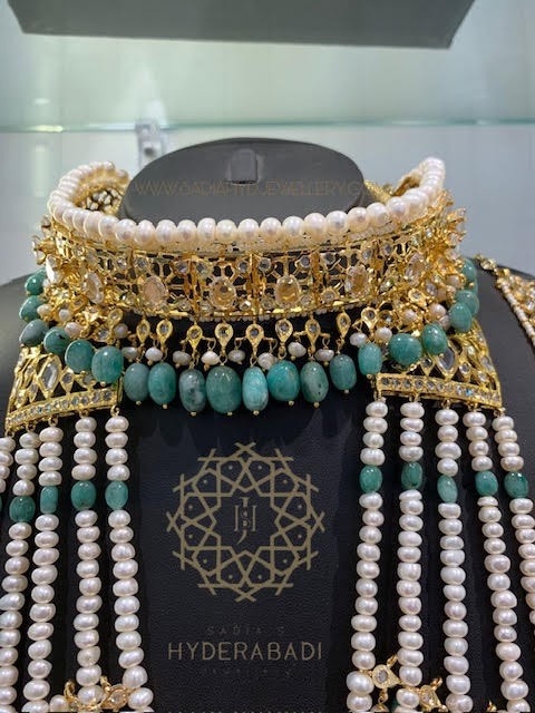 Anisha Real Emerald Real Pearl Bridal Set