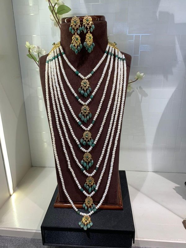 Noori Real Emerald real Pearl Satlada