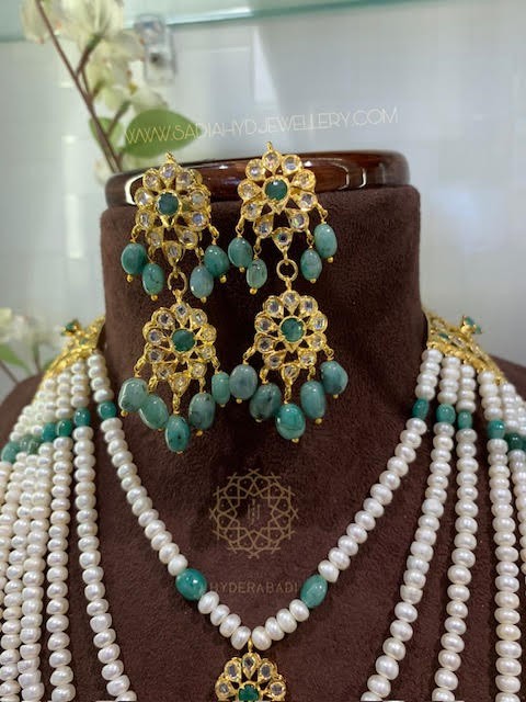 Noori Real Emerald real Pearl Earring